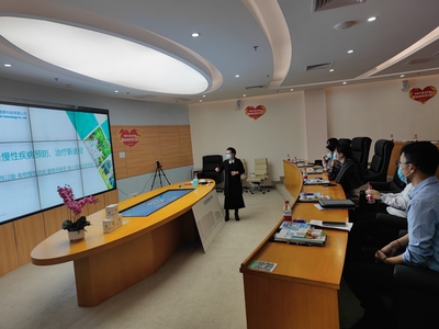广州市黄埔区科学技术局黎集怡副局长一行莅临园区指导!